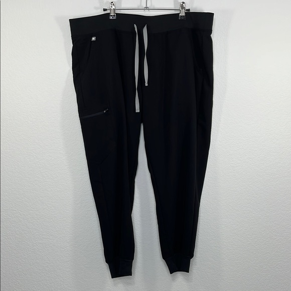 FIGS‎ NWT Zamora Jogger Scrub Pants Black size XXLP Medical scrubs - Picture 1 of 10